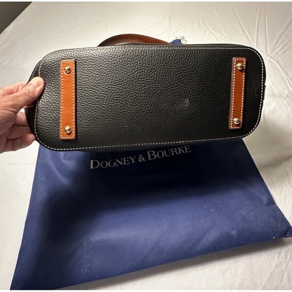 Dooney & Bourke Pebble Grain Hobo | Black Brown includes blue storage bag - Picture 3 of 6